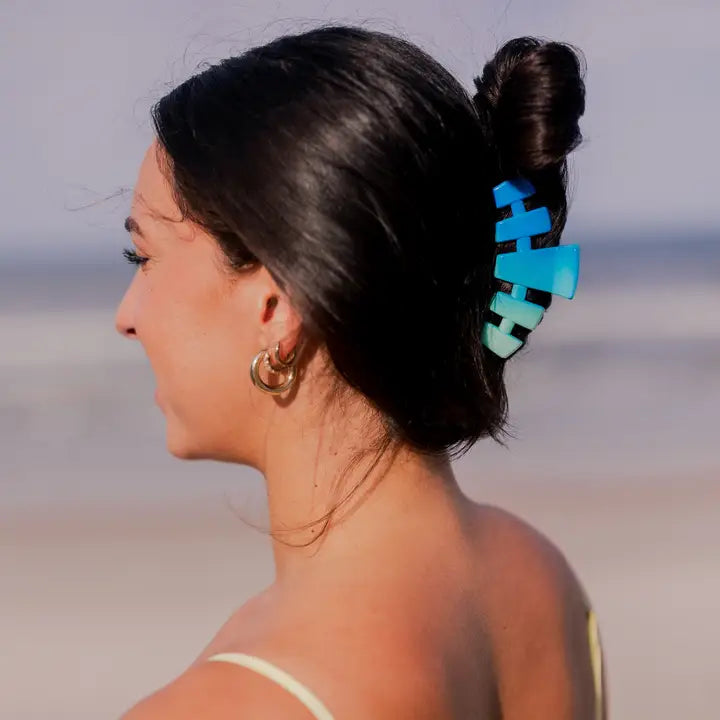 Medium Classic Hair Clip - Poolside