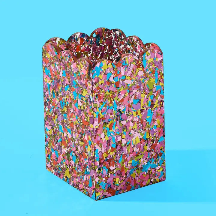 Happy Confetti Scalloped Pen Holder
