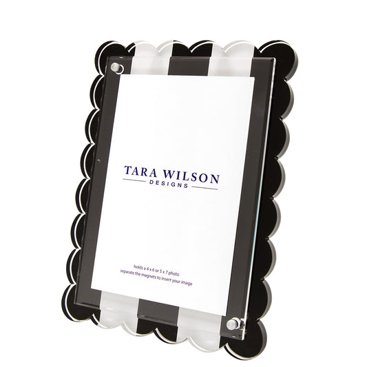 Picture Frame - Scalloped - Black & White Stripe